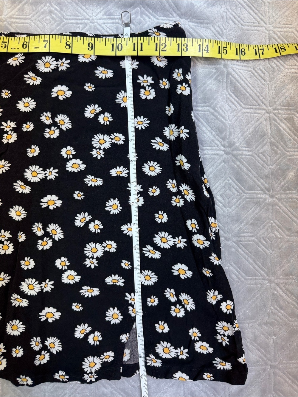 Hollister Black Floral Two-Piece Daisy Set - Picture 6 of 7